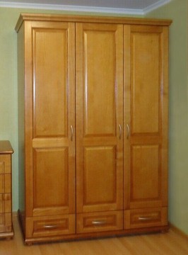 Шкаф деревянный для одежды "Трио 1"