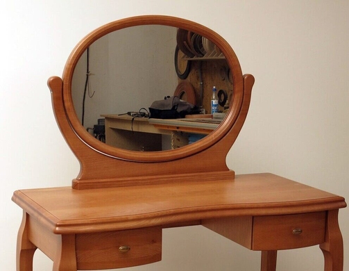 Столик туалетний "Азалія" з овальним дзеркалом і гнутими ніжками